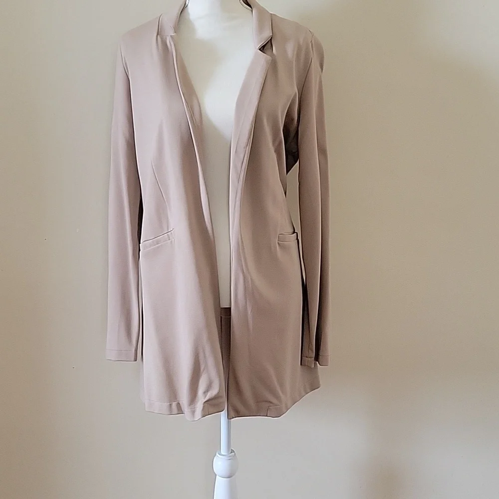 Jacket - Picture 1 of 3